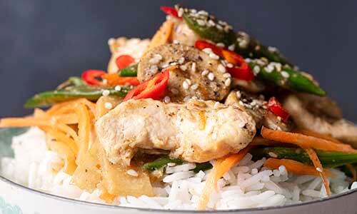 7 Easy & Delicious Dinners That Your Family Will Love chicken stir fry